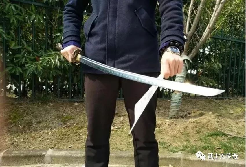 日本军刀华而不实？这把95式军刀告诉你，什么才叫真正杀伐利刃！_搜狐网
