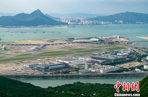 香港特区政府推多项措施巩固海陆空国际枢纽地位