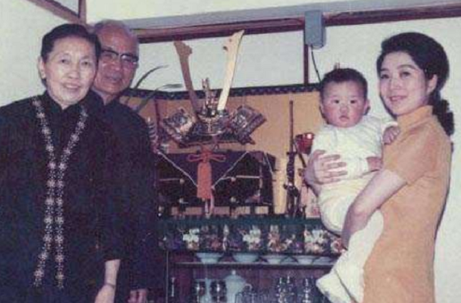 �Ű�����ص�Ů�ӣ�����ĸ�Ŵ������������������������� ...