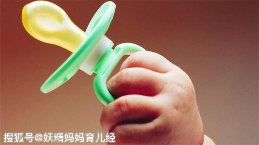 宝宝晚上不睡觉用安抚奶嘴好不好
