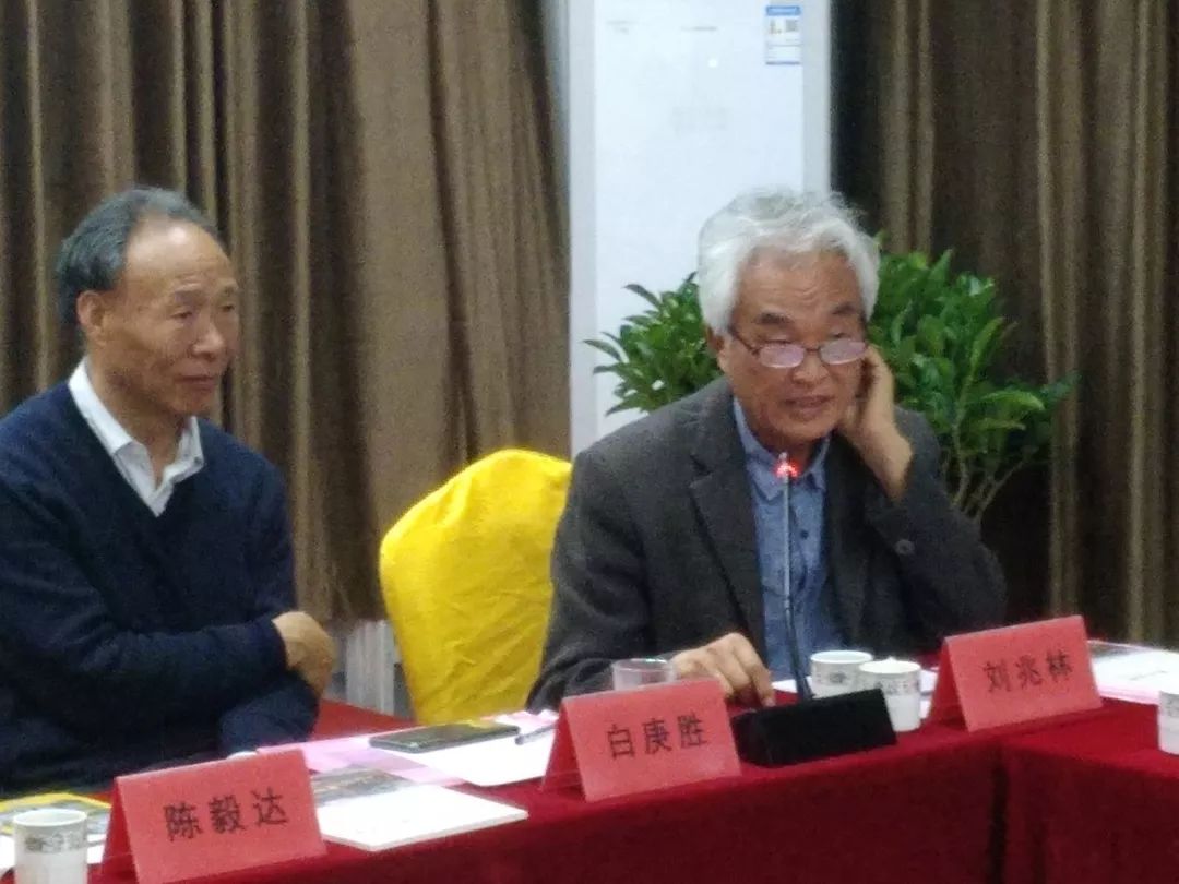 "新时代地域文化与文学创作"座谈会在安溪举行_陈剑宾