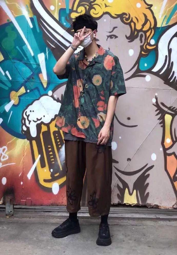 换季穿搭怎么才能受妹子欢迎锡纸烫小哥哥来教你