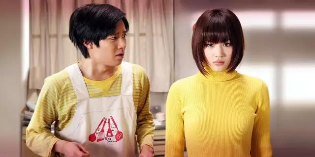 今年10月，国产科幻爱情新剧《我的机器人男友》播出，机器人女友换成了