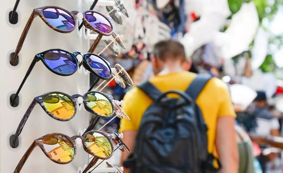 眼镜店越打折顾客越少？全因这3点没做好！