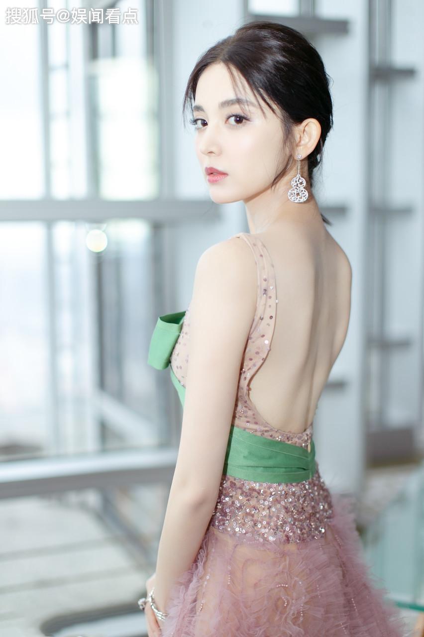 古力娜扎,五官都格外俊美,容易让人印象深刻