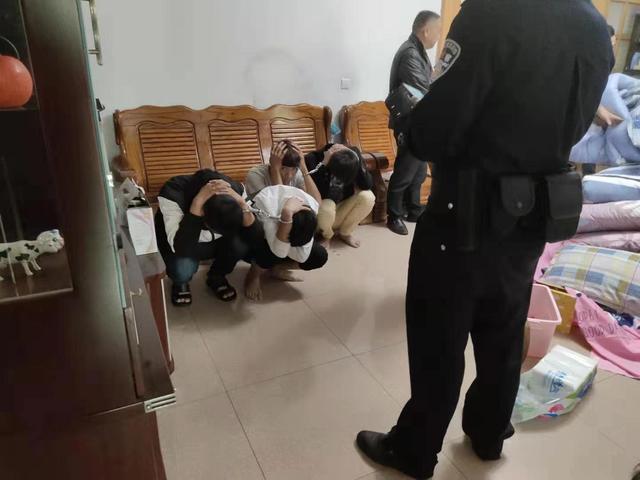 宜春市袁州区社区与民警合力打掉一传销窝点,抓获18人