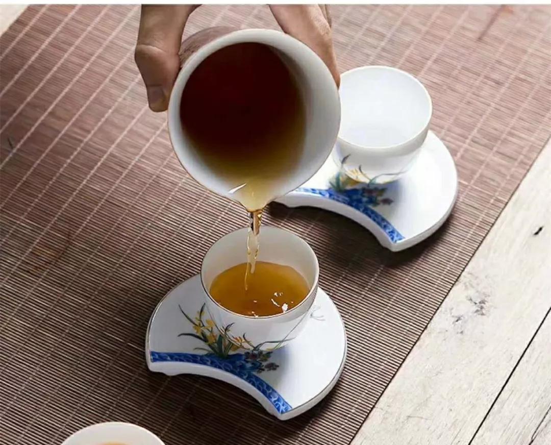 人生一杯茶，何必太清醒插图