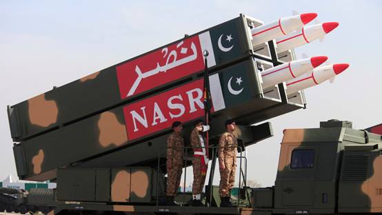 巴基斯坦警告：若在克什米尔上“站”印度，等着巴方导弹
