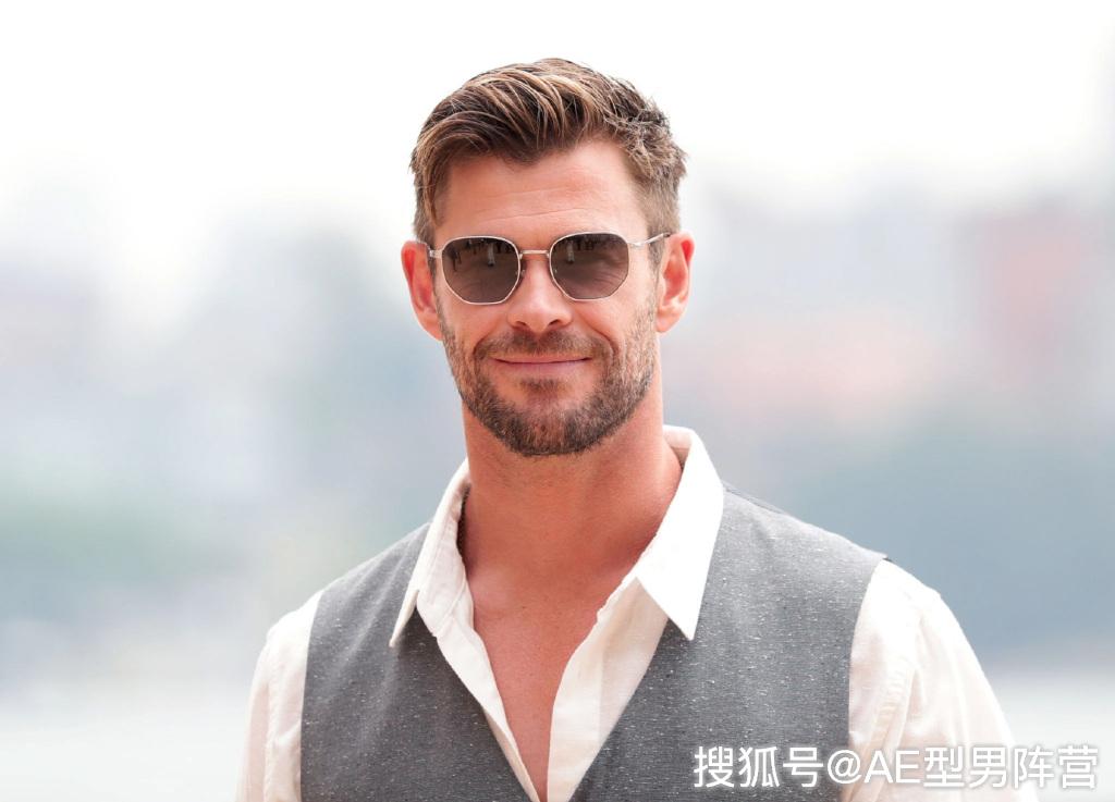 雷神索尔真的长胖了!锤哥为澳洲拍宣传片,已