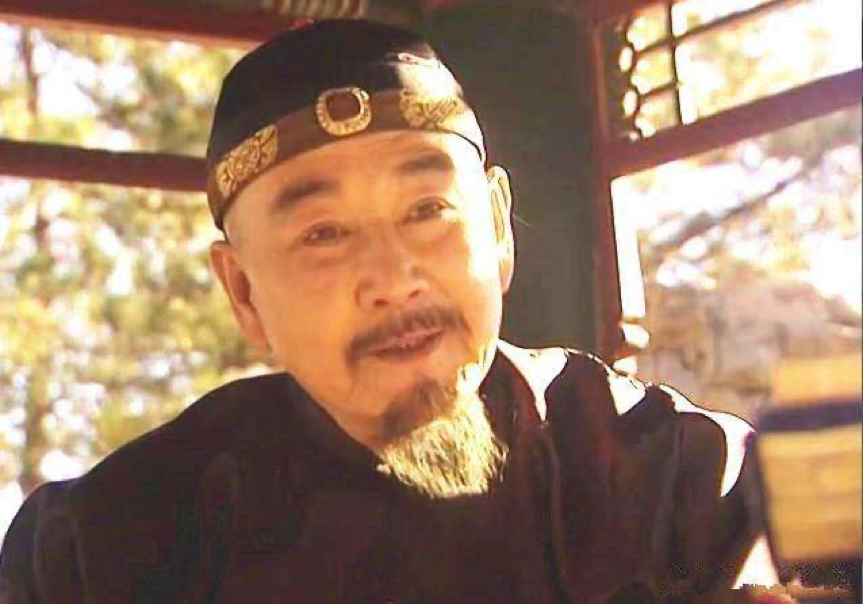 《雍正王朝》中,邬思道为何在扶持四爷继位后,选择了"半隐?