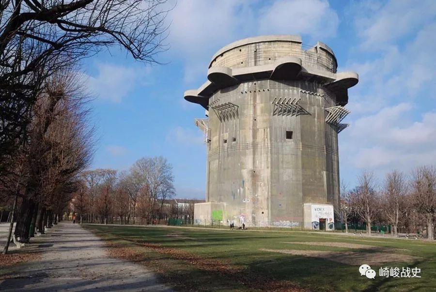 在柏林,维也纳和汉堡修建了多座巨型防空塔,部署重型高射炮和雷达