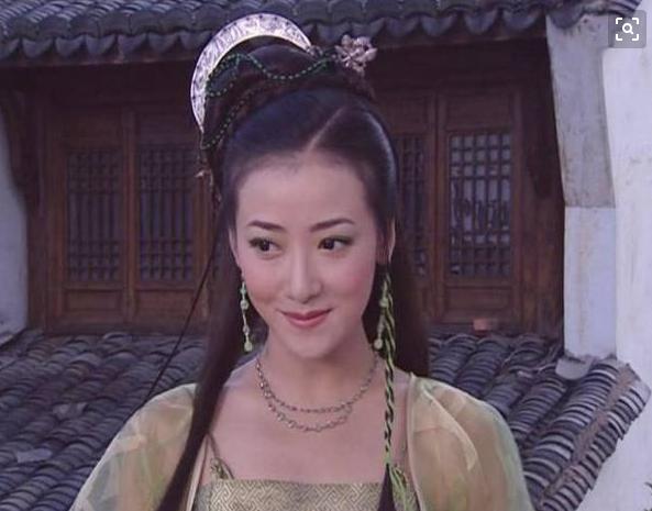 最美青蛇陈紫函刘涛曾给她当绿叶今44岁被小9岁老公宠成少女
