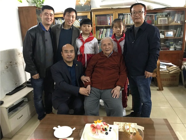 著名作家袁鹰96岁生日,家乡人进京祝寿侧记!