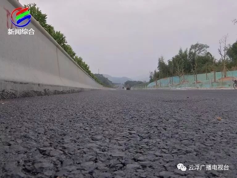 四川省人口较密集的自然条件_四川省人口年龄结构