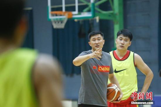 杜锋接替李楠担任中国男篮主教练近期任务备战奥运落选赛