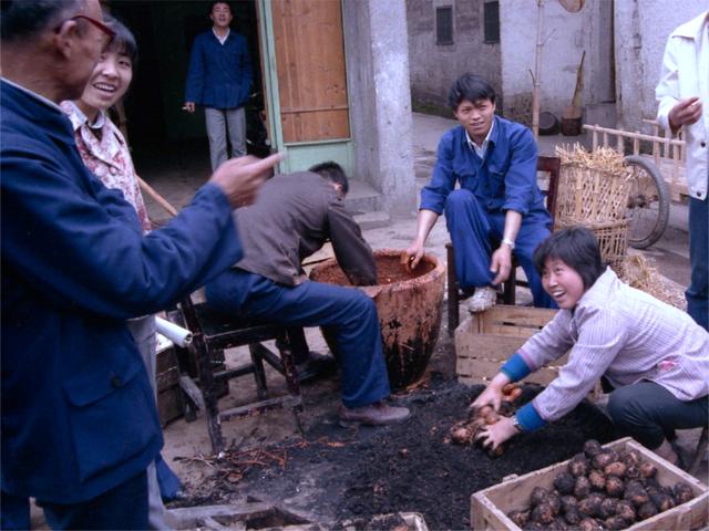 江西景德镇1985年，城郊的百姓生活