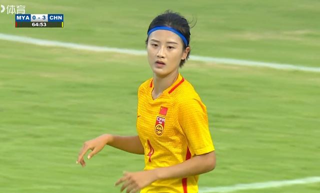 u19亚青赛汪琳琳抢镜,沉着罚进点球,被赞中国女足史上最佳颜值