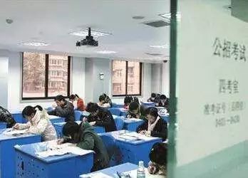 硕士和研究生哪个更高级 e4dc03a1e7344a8badc3d1f8959ace20.jpeg