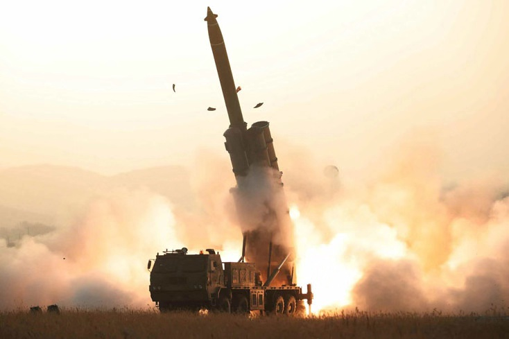 朝鲜宣布成功试射超大型火箭炮金正恩极大满意（图）