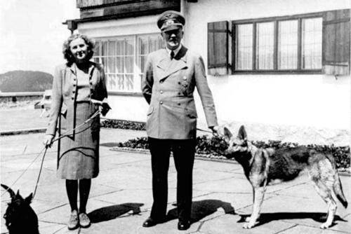 希特勒深爱的情人和宠物最忠于他的一人一狗为何都服毒而亡