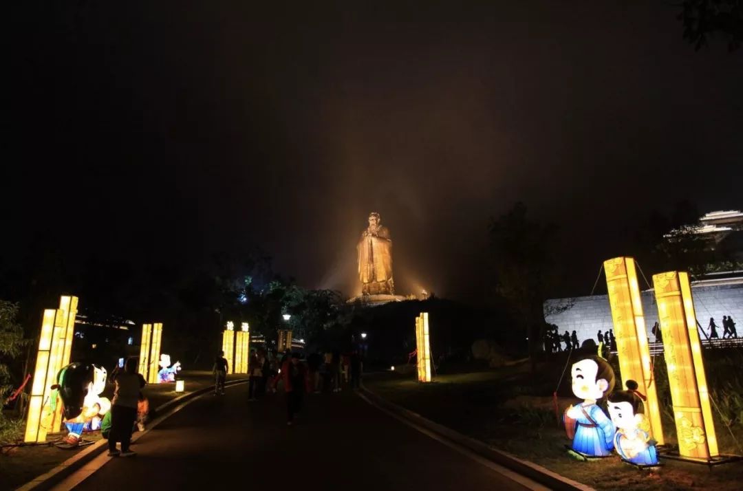速来 夜游尼山倒计时,打卡截止日期11月3日!