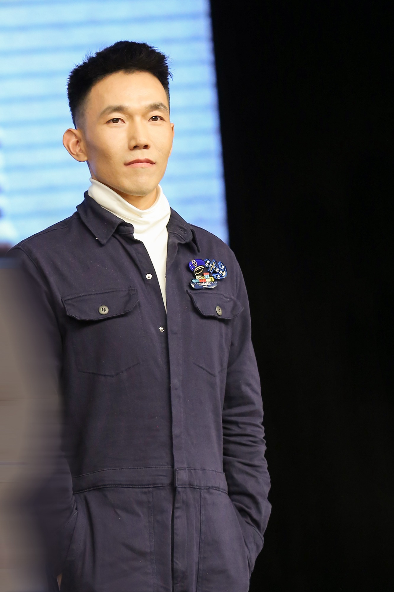 电影《追凶十九年》警校点映 演员王超北致敬