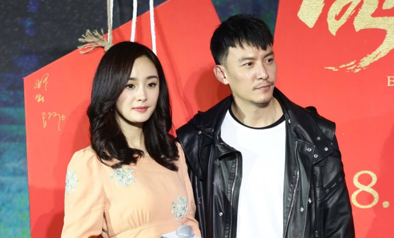 原创43岁张震近照,隐藏了44年的亲哥哥,原来是我们熟悉的他