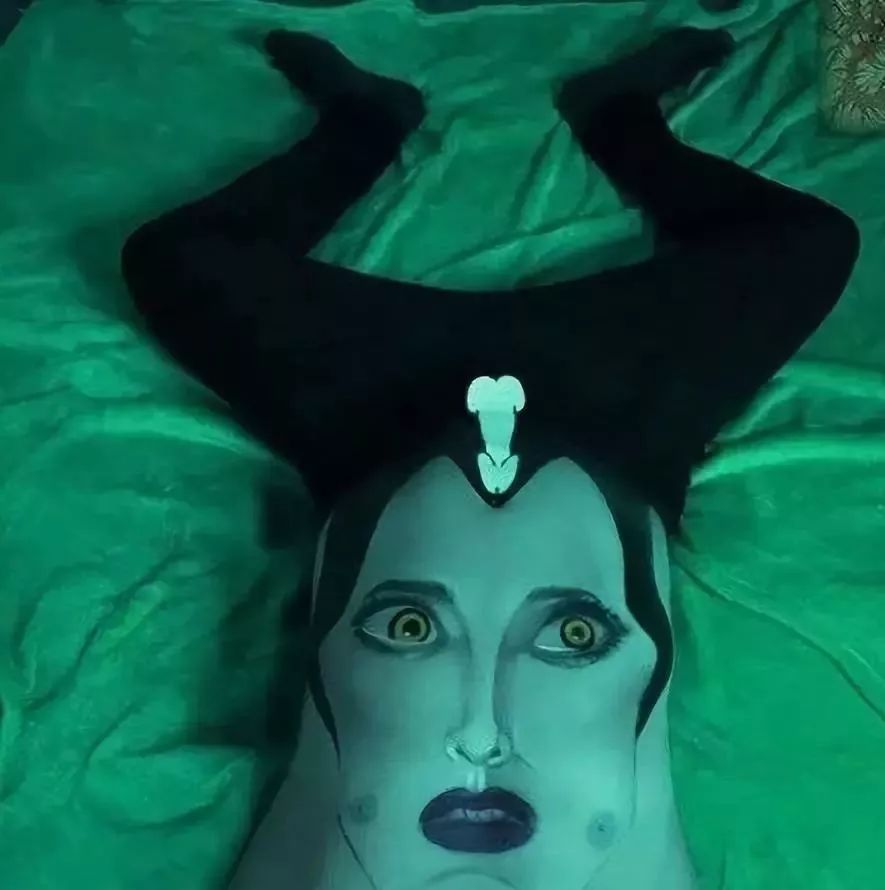 梦境解析，梦到生孩子女孩男孩小龙蛇都吃了我的奶——探寻梦境背后的深层含义