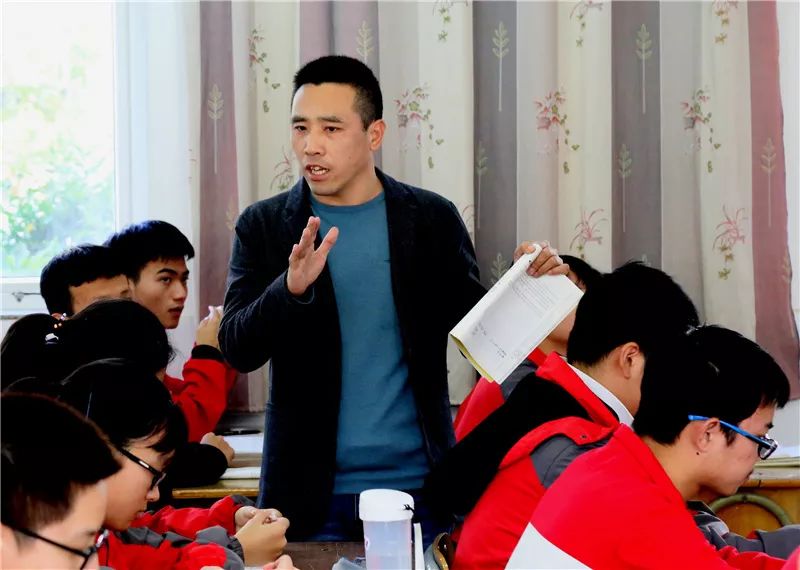 数学:边红平杭州学军中学教育集团文渊中学校长,国际数学金牌教练