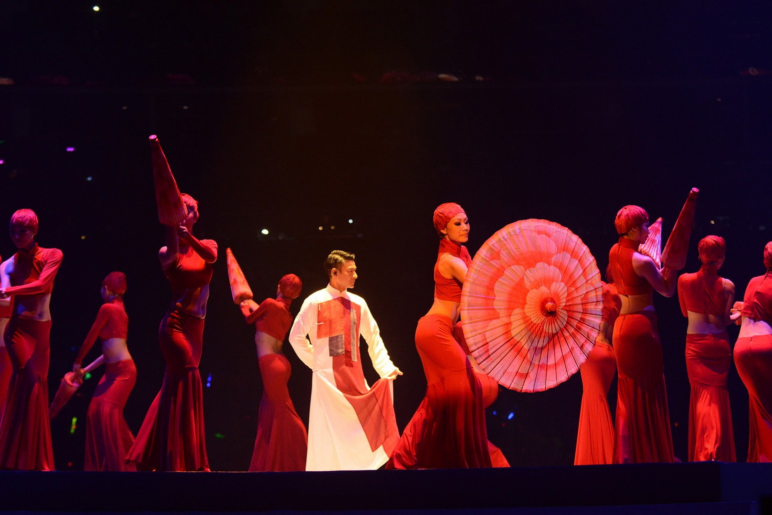 刘德华演唱会完整版2020 6d517eedce4a4d6b8b138f9c75f1e56e.jpeg