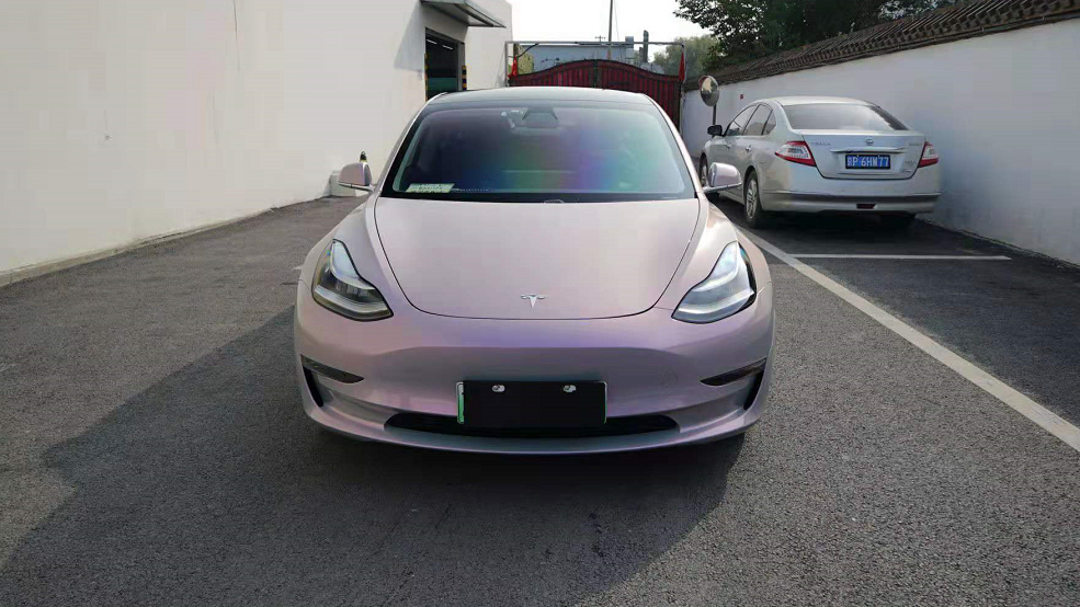 将极简主义坚持到底 特斯拉model 3改色灰魅紫