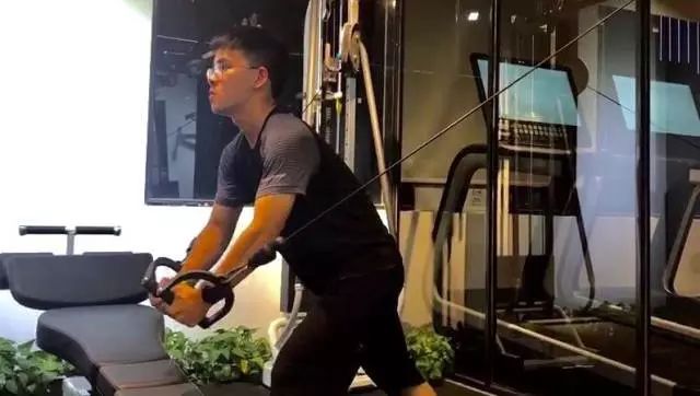 健身期间能不能喝酒 a89c25b09ed948c08c8d81098b332ada.jpeg