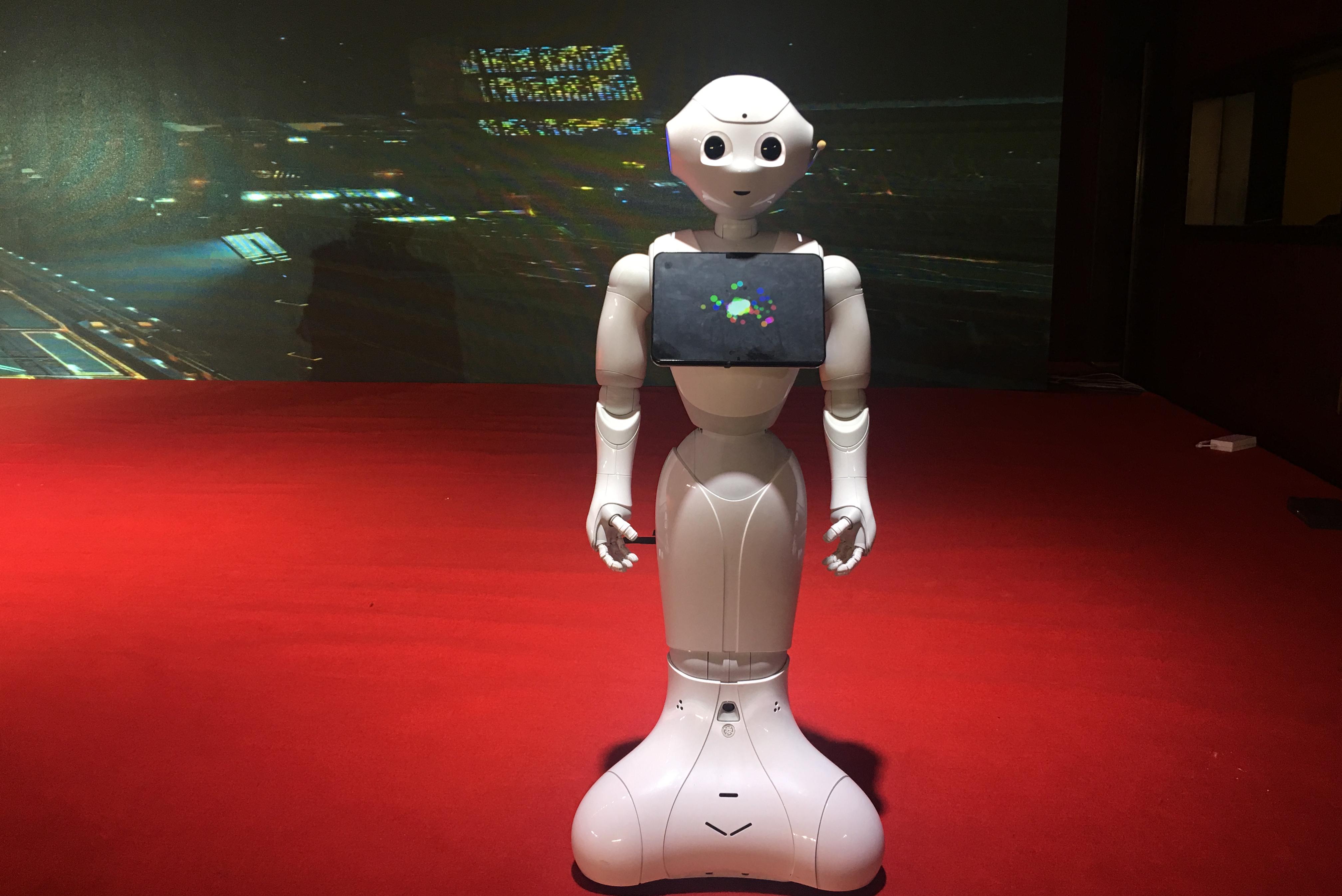 机器人租赁公司年会迎宾签到机器人跳舞表演机器人