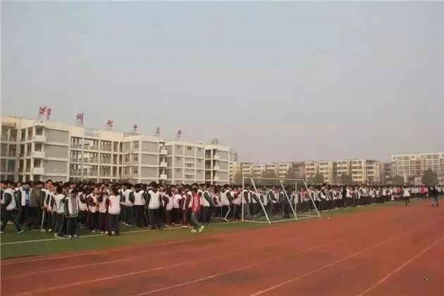 郑州中专学校排名_郑州科技中专学校照片(3)