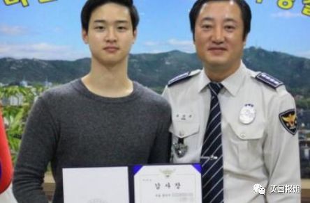 脱衣有肉、女装妖娆,这位偶像小哥出道竟是因