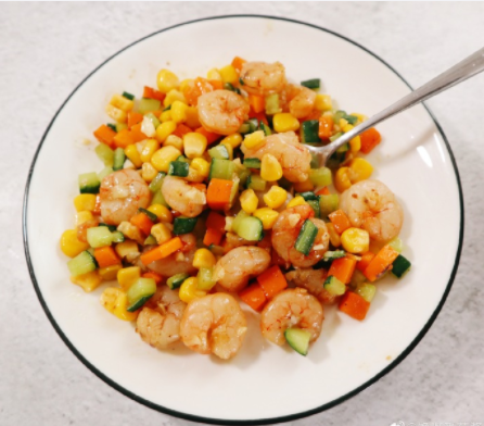 15分钟get清爽好吃的三色炒虾仁