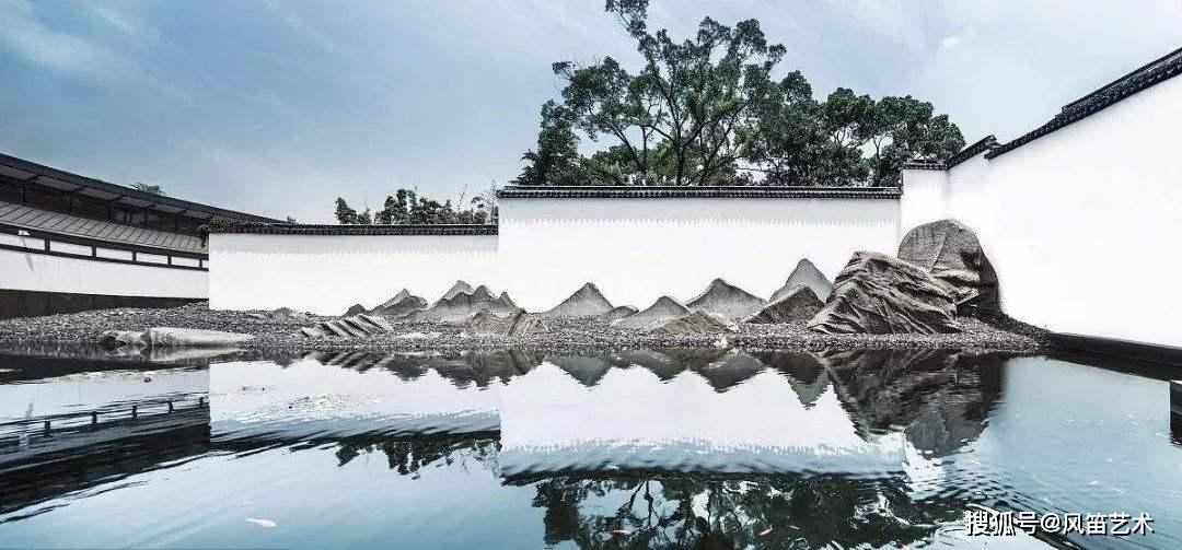贝聿铭为苏州博物馆设计的"片石假山" 图片来源于网络 回顾贝聿铭