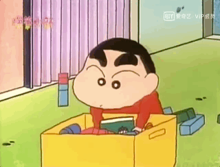 观看动感超人大战火柴怪人守在电视机前小新把火柴丢到一旁《动感