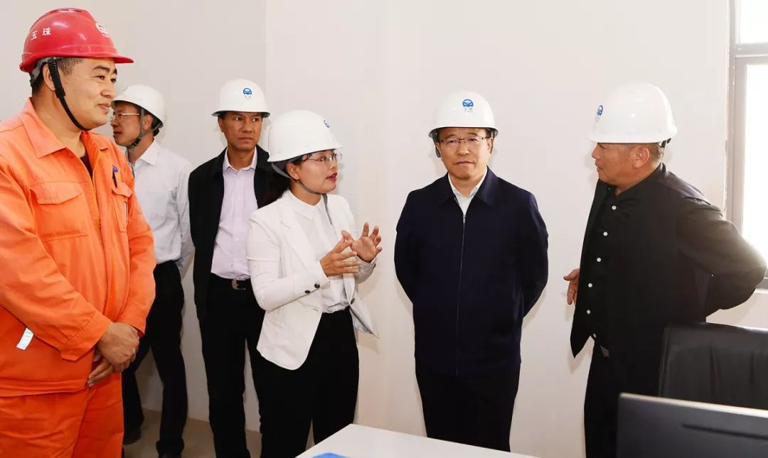 在玉珠水泥有限公司调研 曾永洪