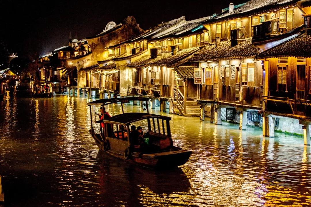 乌镇旅游人口_乌镇旅游图片(3)