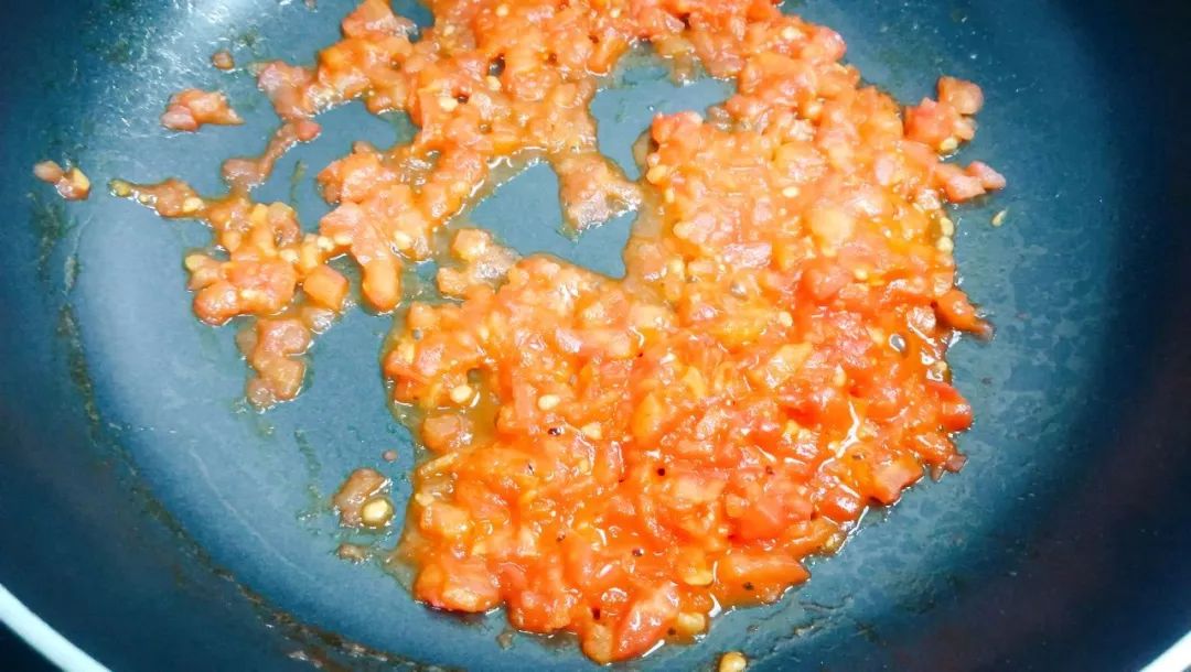 番茄酸甜汤底特色 7f742aac1dfb49e490420eaf54fbb370.jpeg