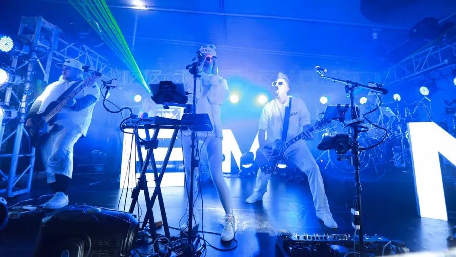 演出公布丨「简迷离gemini」x「minig迷你机」= 混合理论 无限巡演
