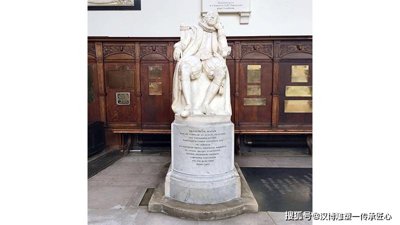 1643年1月4日-1727年3月31日),出生于英格兰林肯郡,毕业于剑桥大学