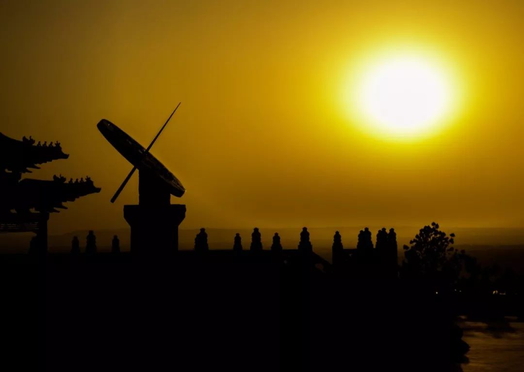 阴历、阳历、农历到底有什么区别?这次终于分