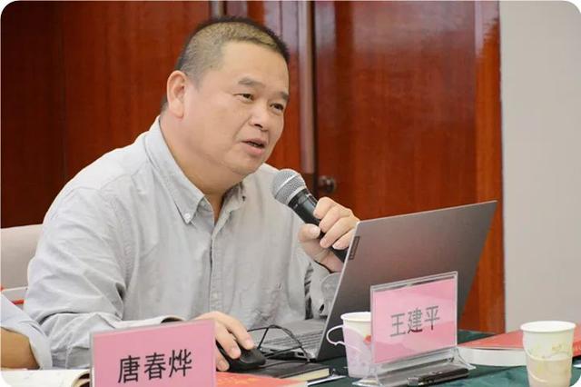 广西文艺评论家协会常务副主席,广西桂学研究会副会长唐春烨说,精准