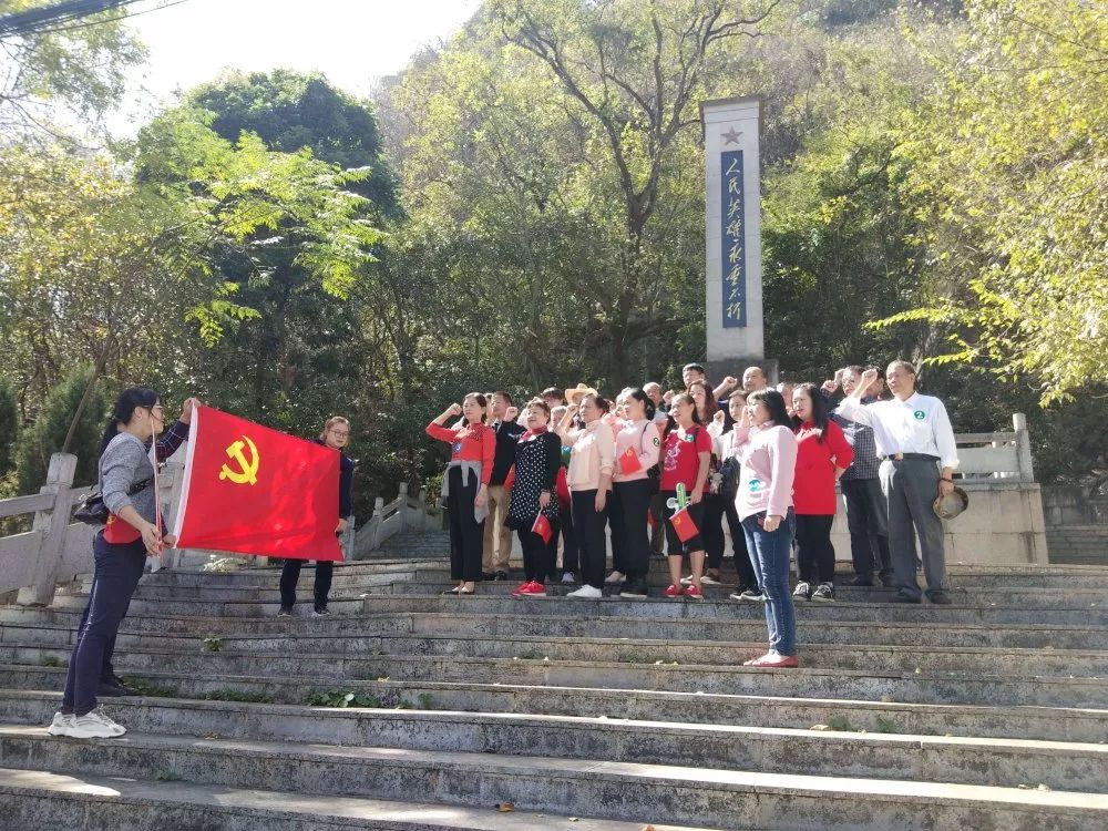 良家什么成语_成语故事简笔画(2)
