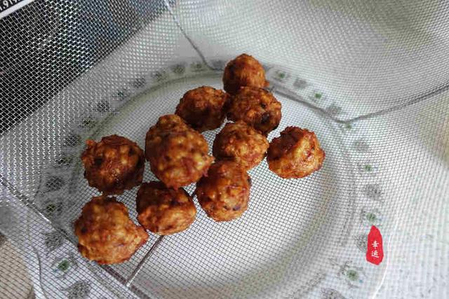 糯米丸子要不要加淀粉 0575d21332da4a9387bafd64b6c6676f.jpeg