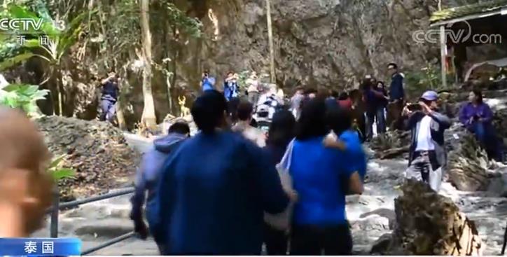 泰国少年足球队员被困山洞重新开放一次可允许20名游客入内