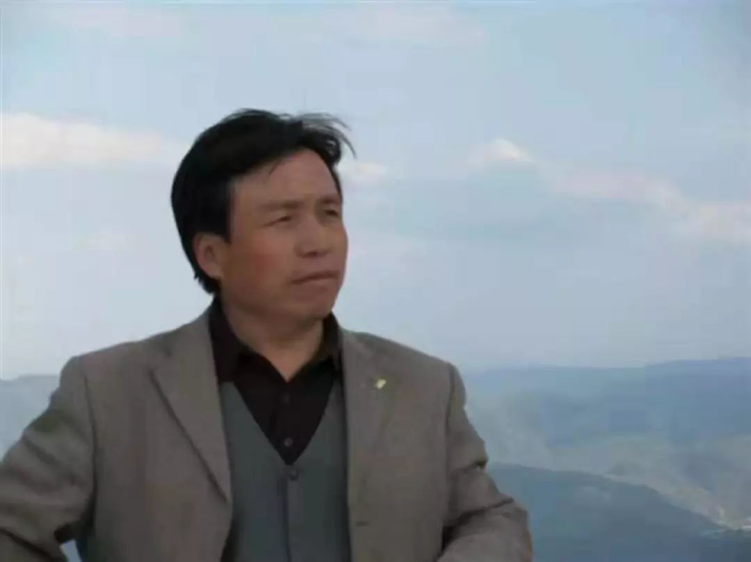 新世纪新诗典作品展播诗人张俊奎