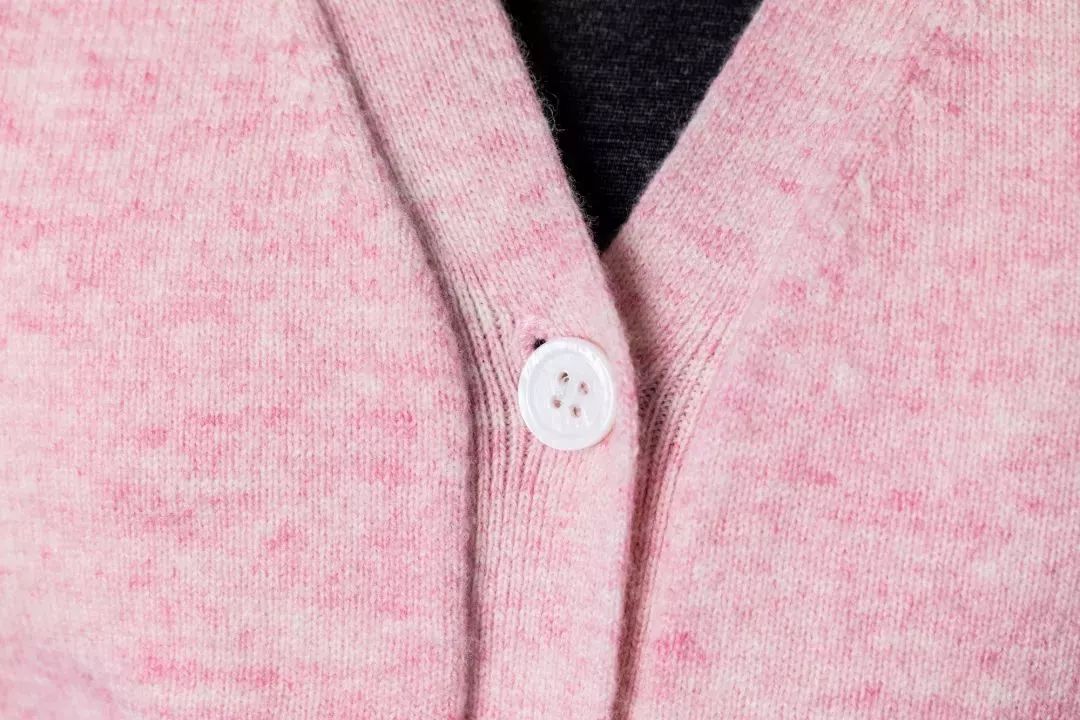 同款毛衣扣子 9c4c8b97ca484515ad30f22d2b090449.jpeg